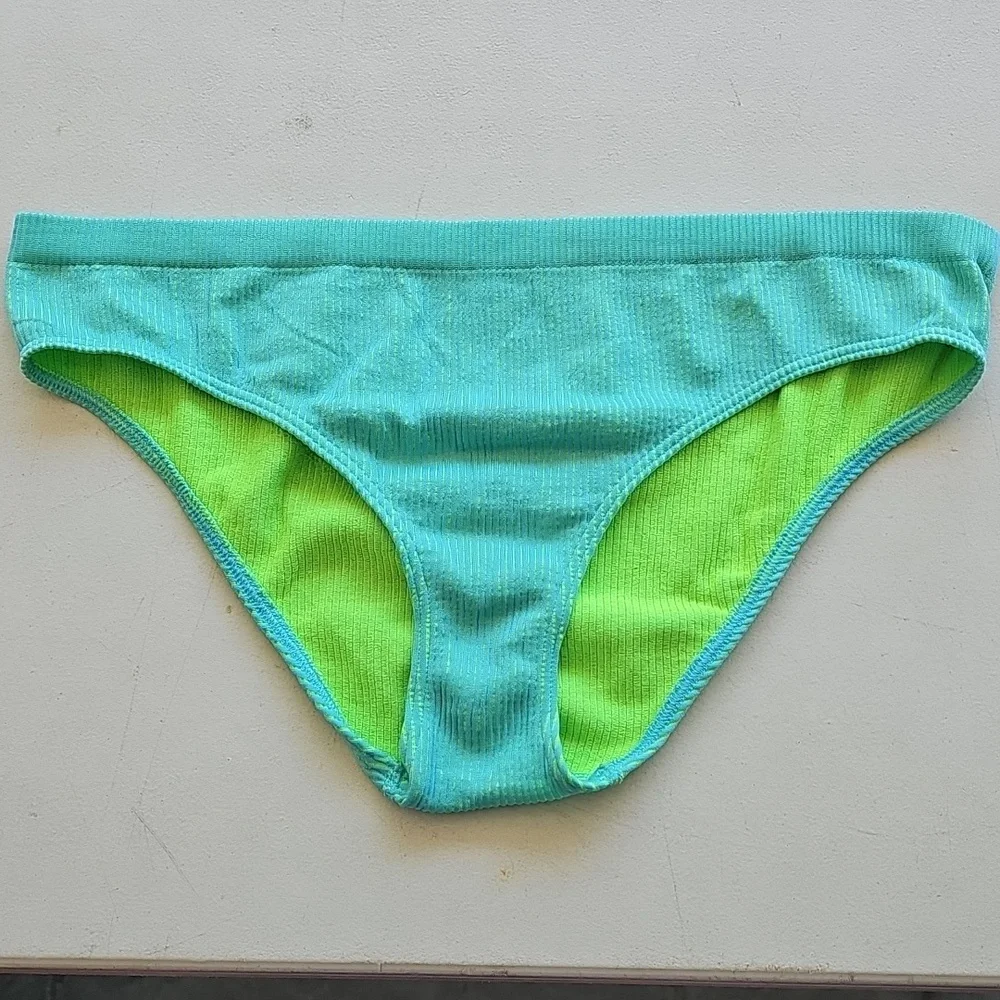 No Boundaries Sz Xlarge underwear. Nwots. Ribbed And Neon!!